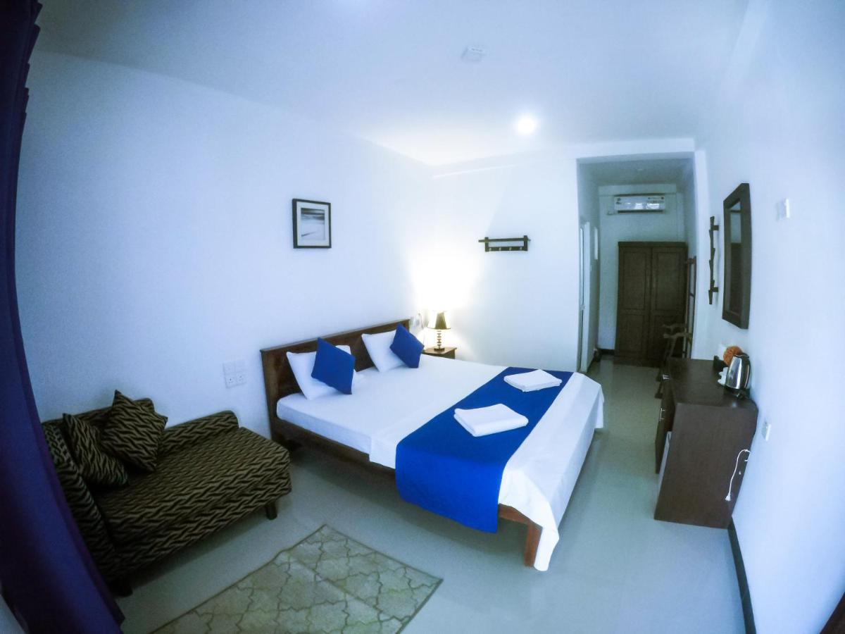 Mirissa Blue Whale Holiday Hotel Екстер'єр фото